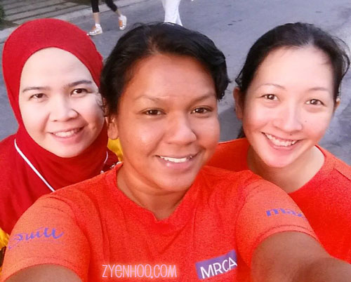 Selfie before the run! Wan, Farah, and me